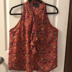 Pretty top for work or going out.